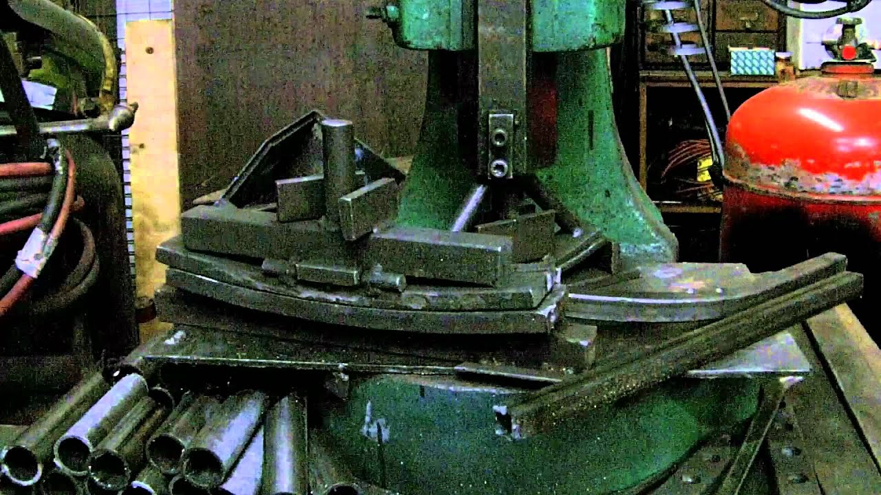 Garden bench 3 - YouTube
