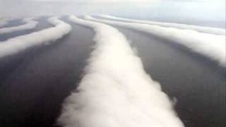 Vignette de la vidéo "The Rembrandts - Chase The Clouds Away"