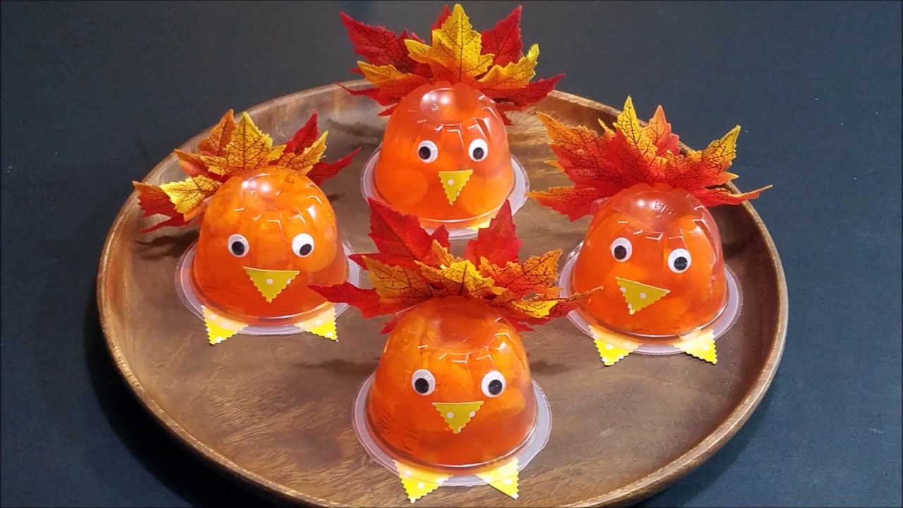 DIY Turkey Fruit Bowls to Make with Your Kids for Thanksgiving! YouTube