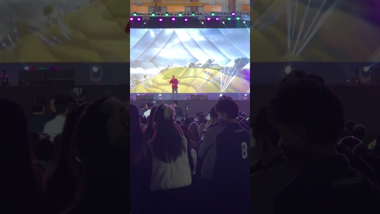 NSUT Đăng Dương lưu diễn tại Nam Định#