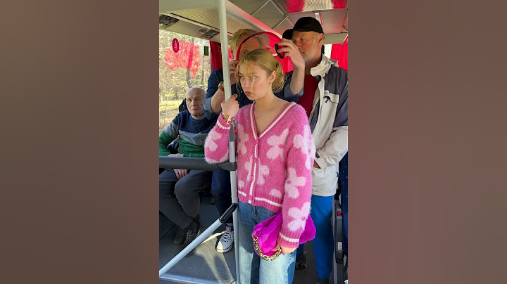 Silent Hero on the Bus: Saving a Girl from Discomfort ??