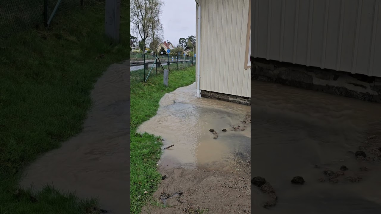 2025-04-19 Vatten forsar ur marken och in i fastigheter - Område spärras av