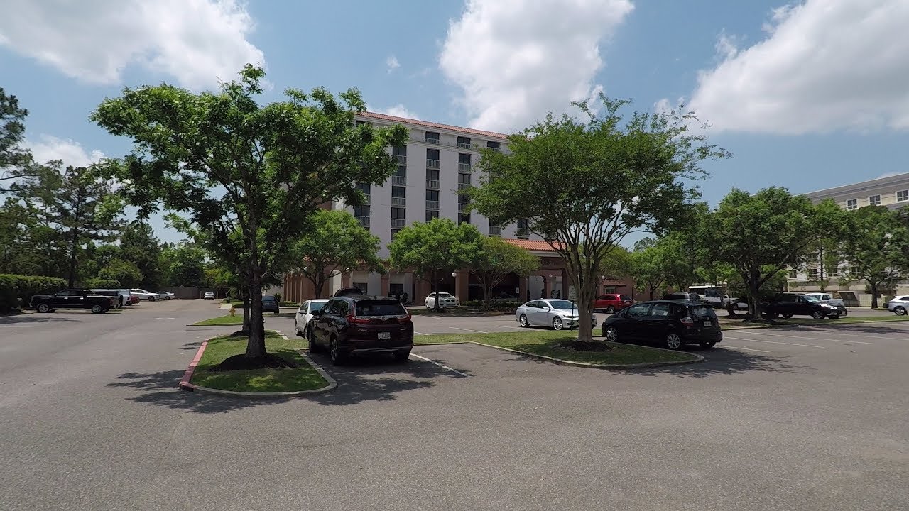 Hotel Review #031 - Embassy Suites by Hilton Baton Rouge, Louisiana