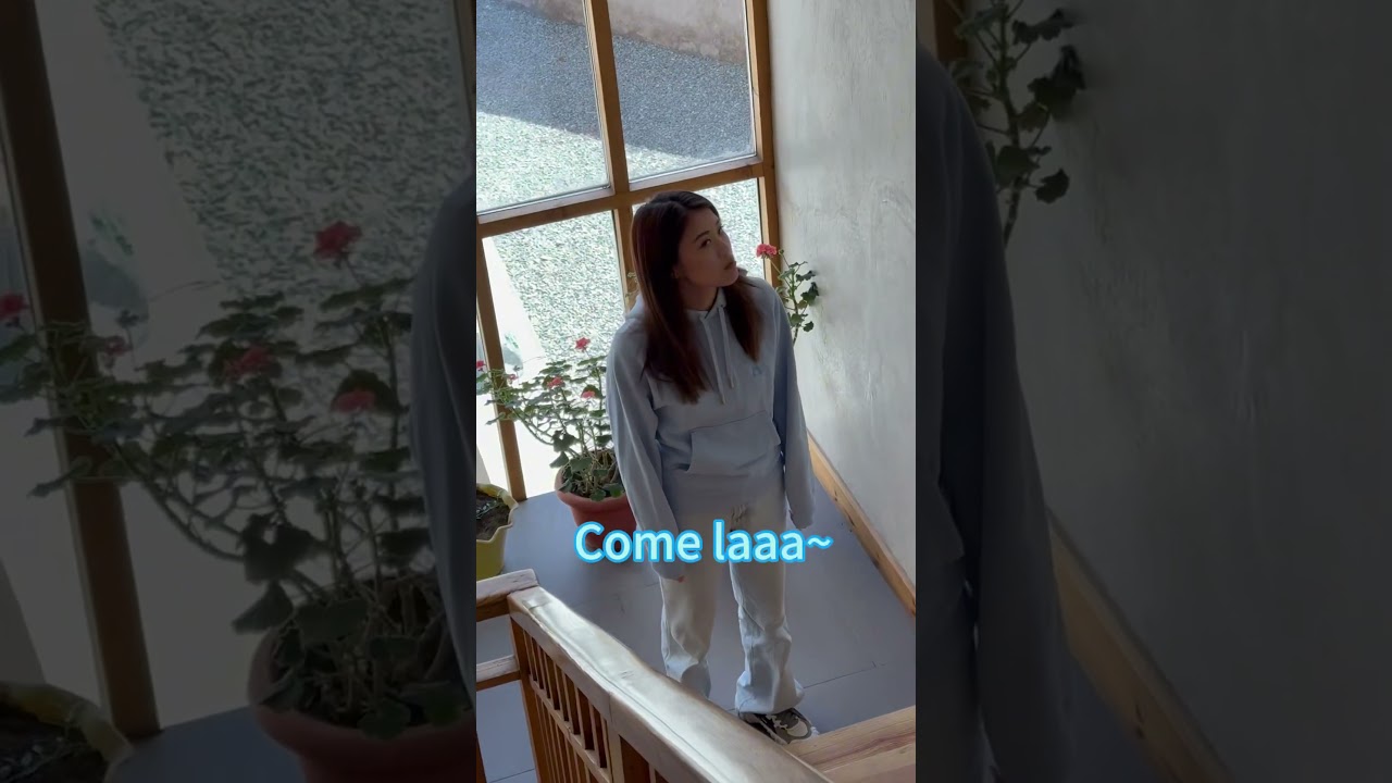 Она раздражает 😜😳🙈 