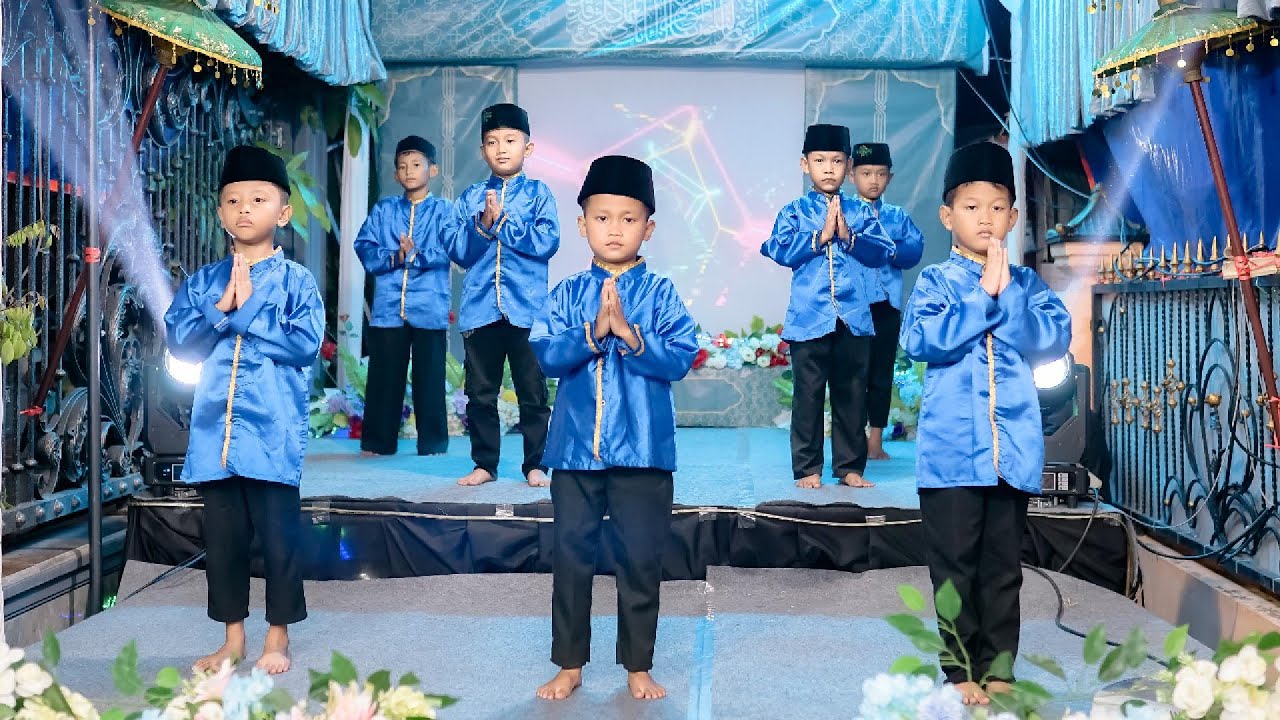AL QOLBU ::: PENAMPILAN SANTRI :: DALAM ACARA HAFLATUL IMITIHAN AKHIRUSSANAH TPQ NURUL YAQIN