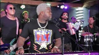 Dahian El Apechao - INTRO   LA CALLE EN CANDELA | El Apechao En Concierto 2021 (En Vivo) #Album