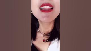 Bibir wajah cantik asmr lidah