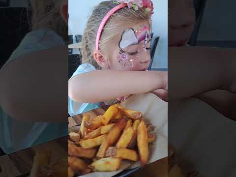 eating French fries 🍟 cute girl Nilya 😋 face painting love