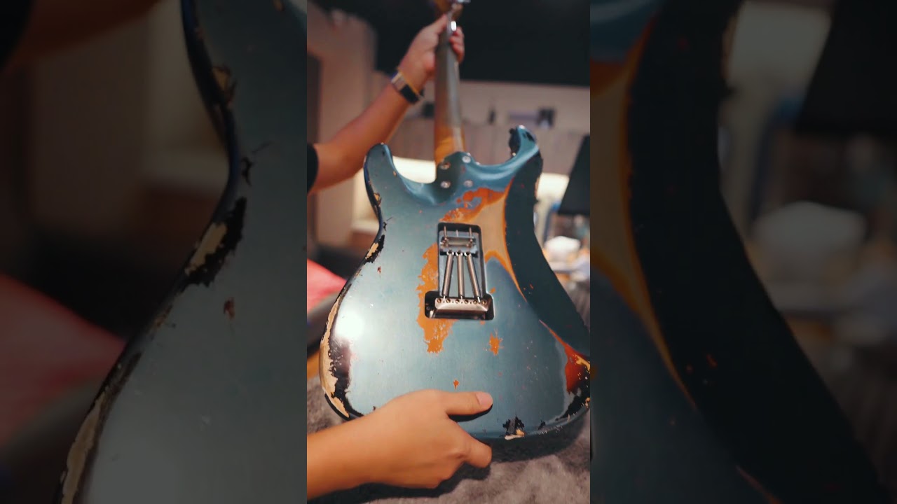 WHAT IS THIS SHUE GUITAR? Today we have the guitar that survived atomic bomb, the NC-S Heavy Relic!