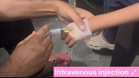 Intravenous injection 💉 ॥ how to give intravenous injection in vein ॥ नस में इंजेक्शन ॥