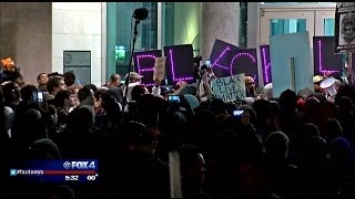Protestors temporarily shut down part of I-35 in Dallas