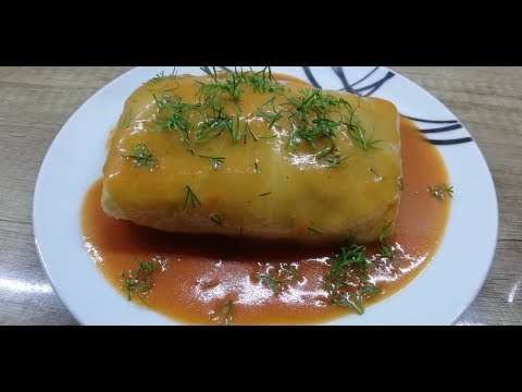 Wideo: Jak Gotować Gołąbki W Sosie Pomidorowym