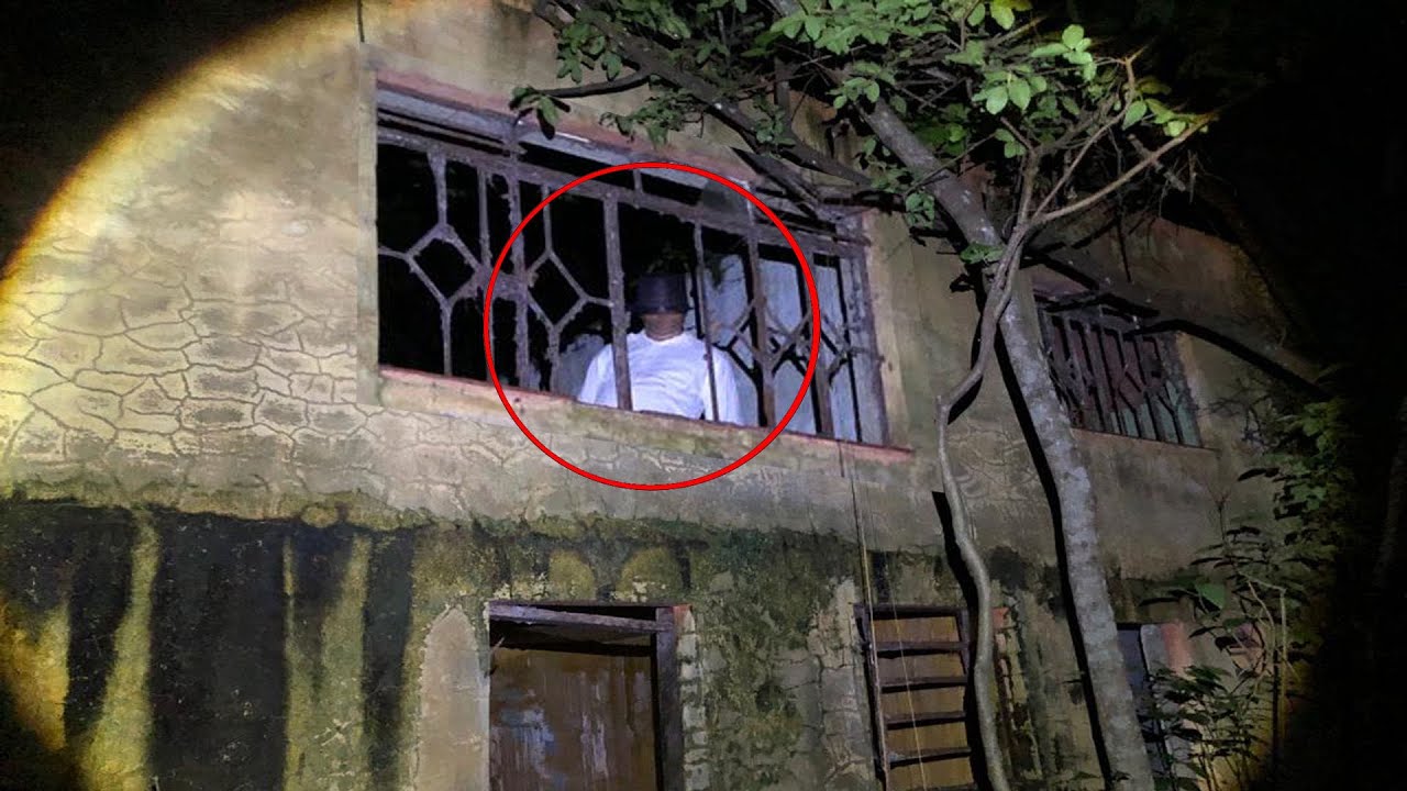 ELE ESTAVA ME VIGIANDO NESSA INVESTIGAÇÃO NA CASA ASSOMBRADA