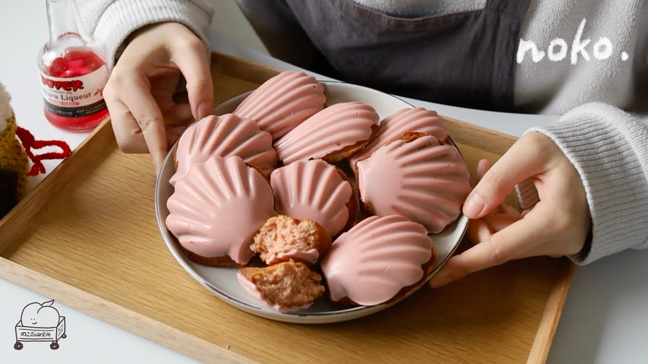 How to make cherry blossom and strawberry spring-colored happy