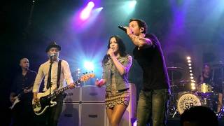Simple Plan & Marie-Mai - Jet Lag Live in Paris