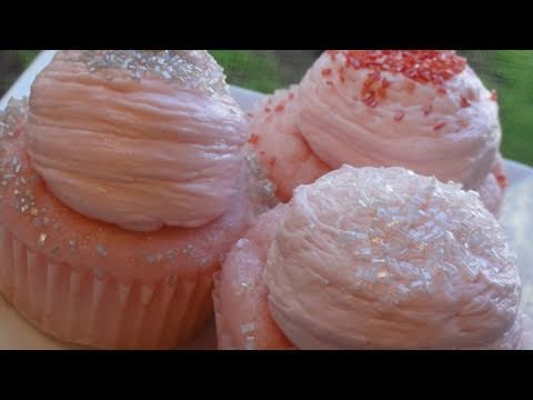 Pink Champagne Cupcakes for the New Year