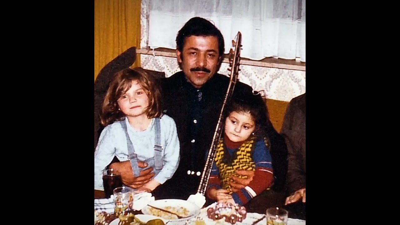 NEŞET ERTAŞ- 70'ler köy odası kaydı.