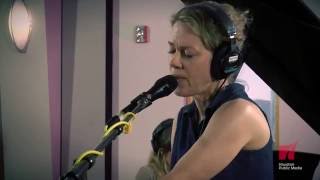 Britta Phillips, "Drive" by the Cars - Skyline Sessions chords