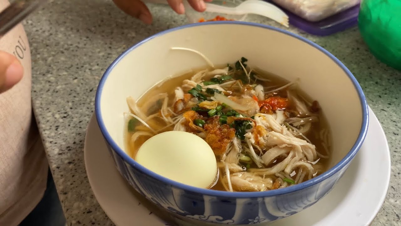 Touren met de FAM 🚙🥬🍅👩‍👩‍👧‍👦 // Cooking with Kay & The Fam ( Episode 14 - Soato 🥣🥚)