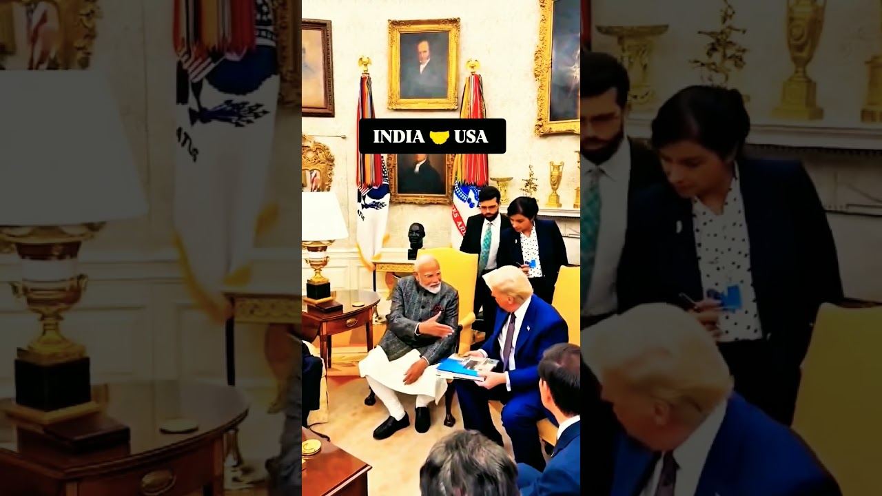 India 🤝USA Modi ji ne kiya Donald Trump ke Sath Handshake 
