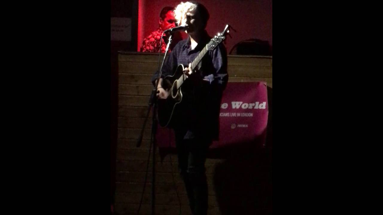 Lots Holloway - Berry Bones (Original Song)