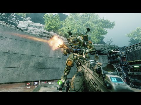 Videó: Most Van Egy Titanfall Kártyajáték