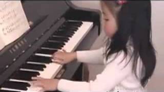 *MUST SEE* 5 year old Piano kid genius plays Bach