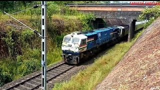 11099 Madgaon Weekly Ac Double Decker Express Crossing | Konkan Railways | Sarvesh Shirsekar