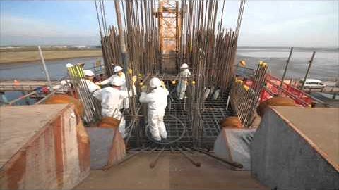 Mersey Gateway Bridge - North pylon hammerhead second lift - October 2015