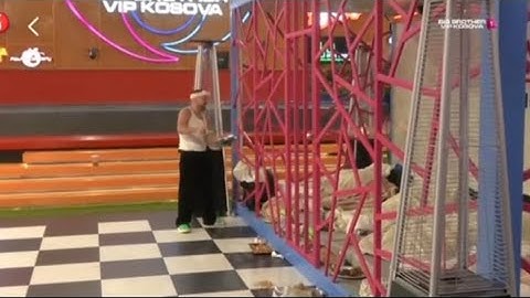 Big Brother Vip Kosova 3 - Gjesti nuk i lë te flejnë banorët e denum bënë show gjithë natën (*😂😂*)