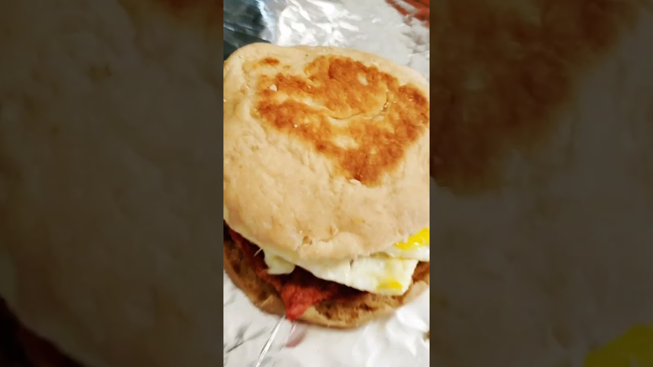 Bacon, Egg, & Cheese Breakfast Sandwich Low In WW Points