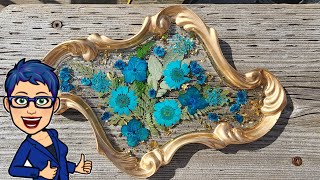 Making and AMAZING resin tray with gold leaf, gold pigment and dried flowers. STUNNING results. #495