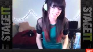 Christina Grimmie - All I Want for Christmas (StageIt Performance)
This is part of Christina Grimmies Grimmie A Little Christmas StageIt Performance from December 13, 2012. Here she is singing All I Want For Christmas
This video was taken by http://www.youtube.com/user/tomdoubleselly
Here is the entire performance: http://www.youtube.com/watch?v=Ows0oPJ3z3Y
Also check out Christinas channel!!!: http://www.youtube.com/user/zeldaxlove64 Christina Grimmie - All I Want for Christmas (StageIt Performance)