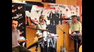 Kyla la Grange - Cut Your Teeth (Acoustic Kygo Remix Version)  LIVE @ Eldoradio