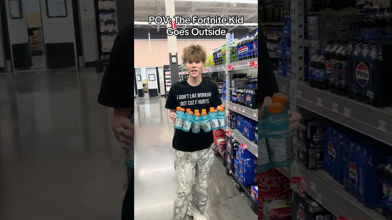 Малыш из Fortnite выходит на улицу…