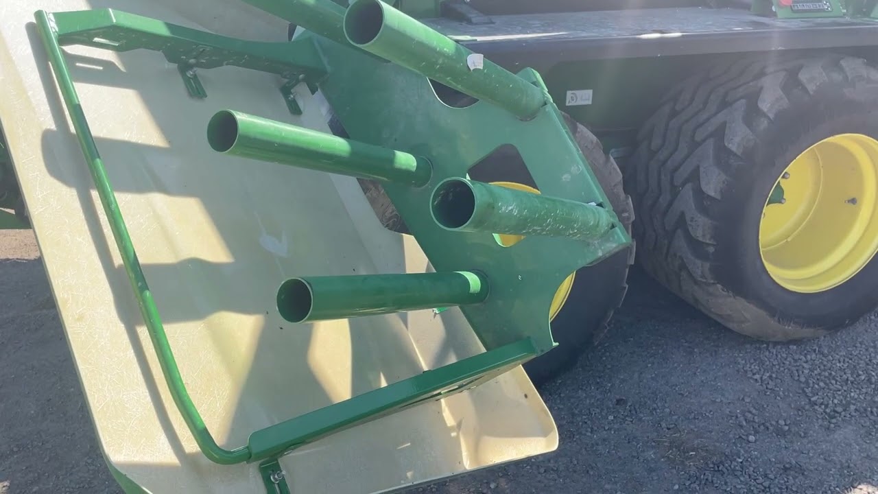 Rundbalspress John Deere C451