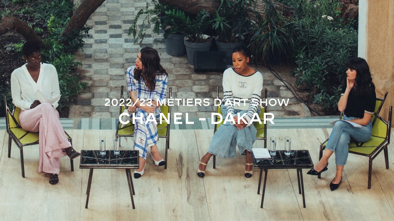 All the details of Métiers D'Art 2022/23 by Chanel in Dakar - HIGHXTAR.