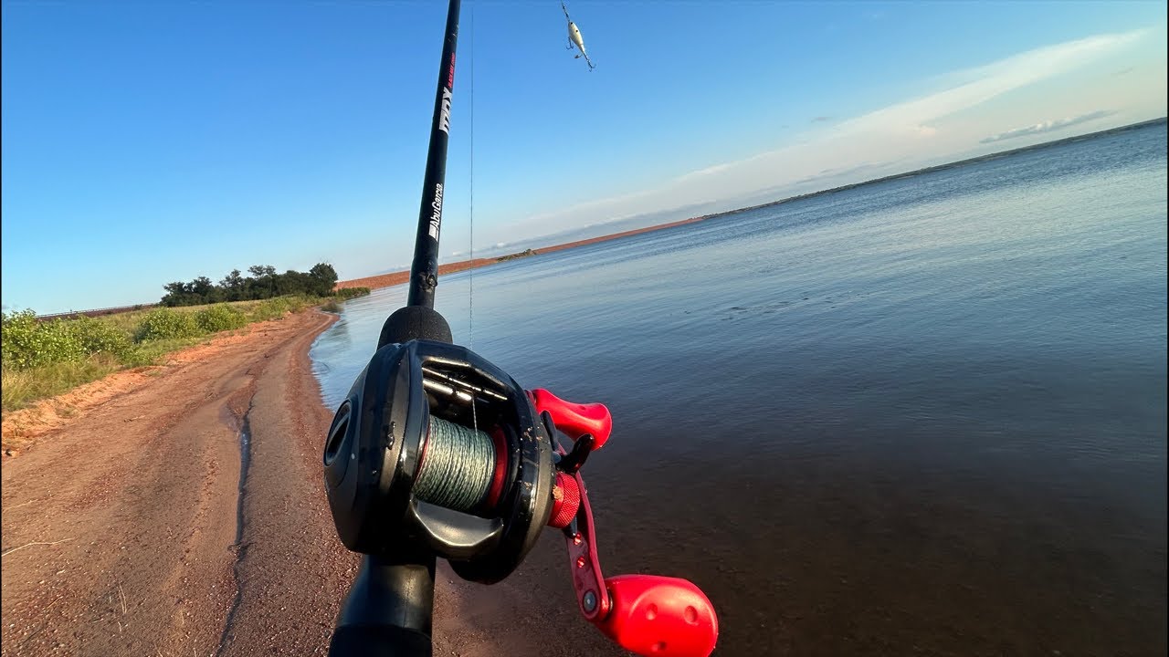 At the lake fishing for Bass #bassfishing #sportfishing  #bass #fish #live #subscribe ￼