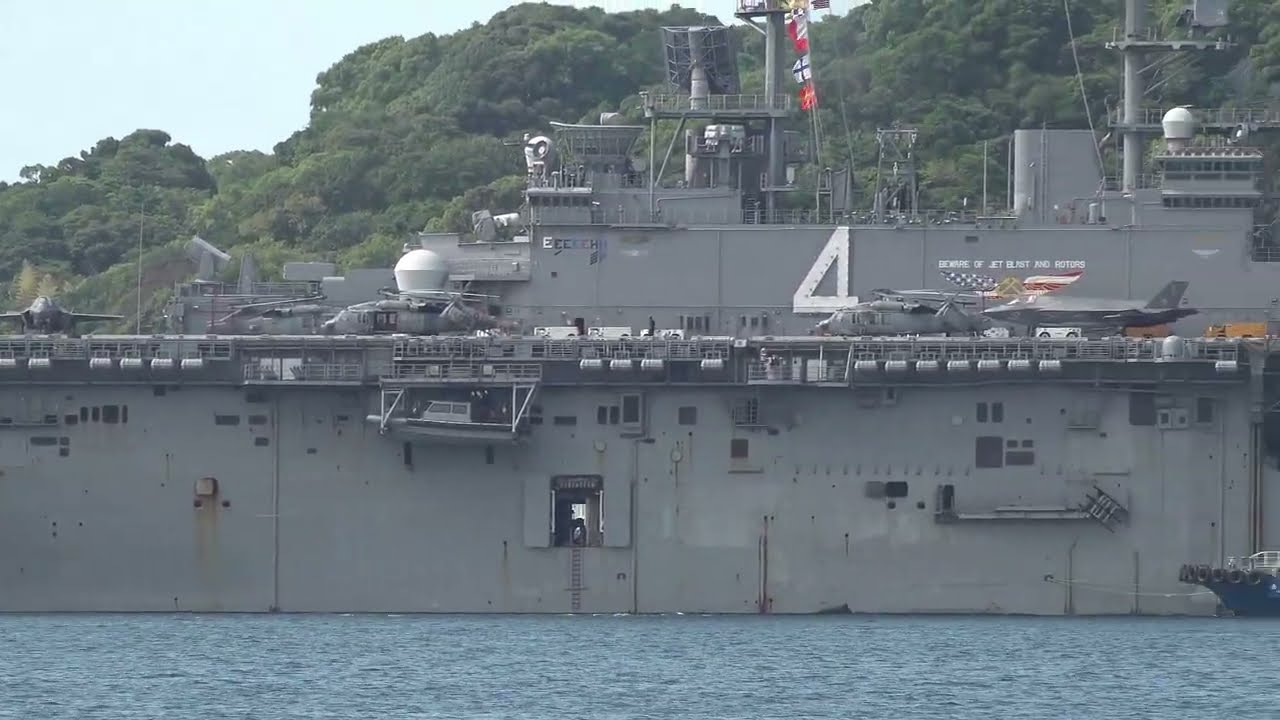 2024空母KAGA「9月28日（土）強襲揚陸艦LHD-4ボクサー出港‼」④ - YouTube