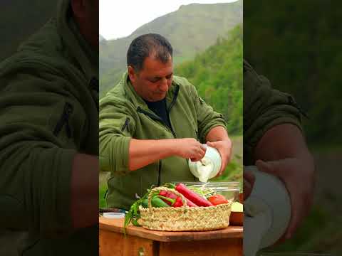 Cool and Refreshing Herb Yogurt Mix: Perfect Side Dish