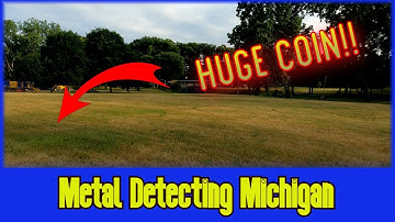 Metal Detecting Michigan | IFound a HUGE COIN!!! | MondayDigs | Nokta Legend