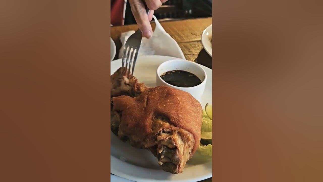 Crispy pork Knuckle UK version yum shortvideo satisfying viral 🌈🇵🇭🇬🇧