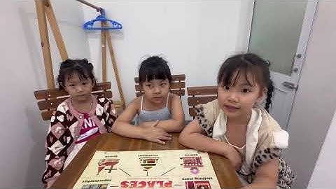 Tiếng Anh Giao Tiếp Phan Thiết: Mina, Annie and Sophie practices talking about Places