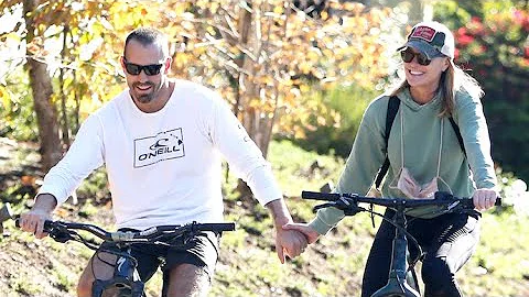 Love Birds Robin Wright And Clement Giraudet Are T...