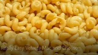 Really Easy Velveeta Mac 'n' Cheese!