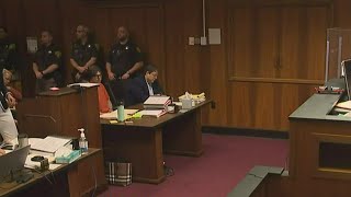 Closing arguments held in confessed Oxford High School shooter sentencing hearing