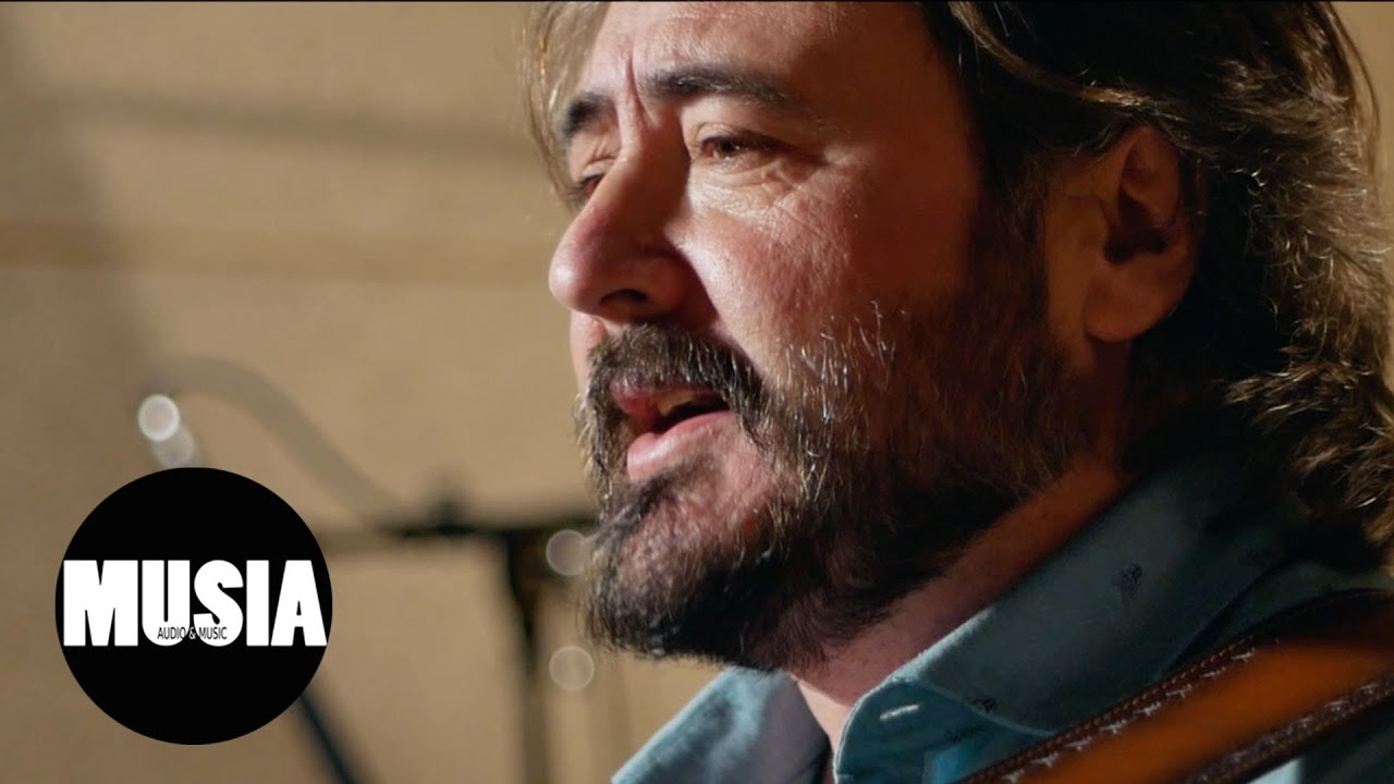 CANCIÓN CANTAUTOR / Rafa Hidalgo - Melancolía / MUSIA AUDIO - YouTube