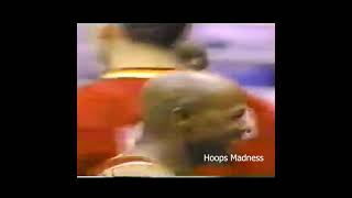 Clyde Drexler Monster Dunk on Sean Elliott!! #shorts