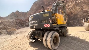 Amazing Work By Old Caterpillar Wheel Loader Loading Tractor Trolley #tractorvideo 