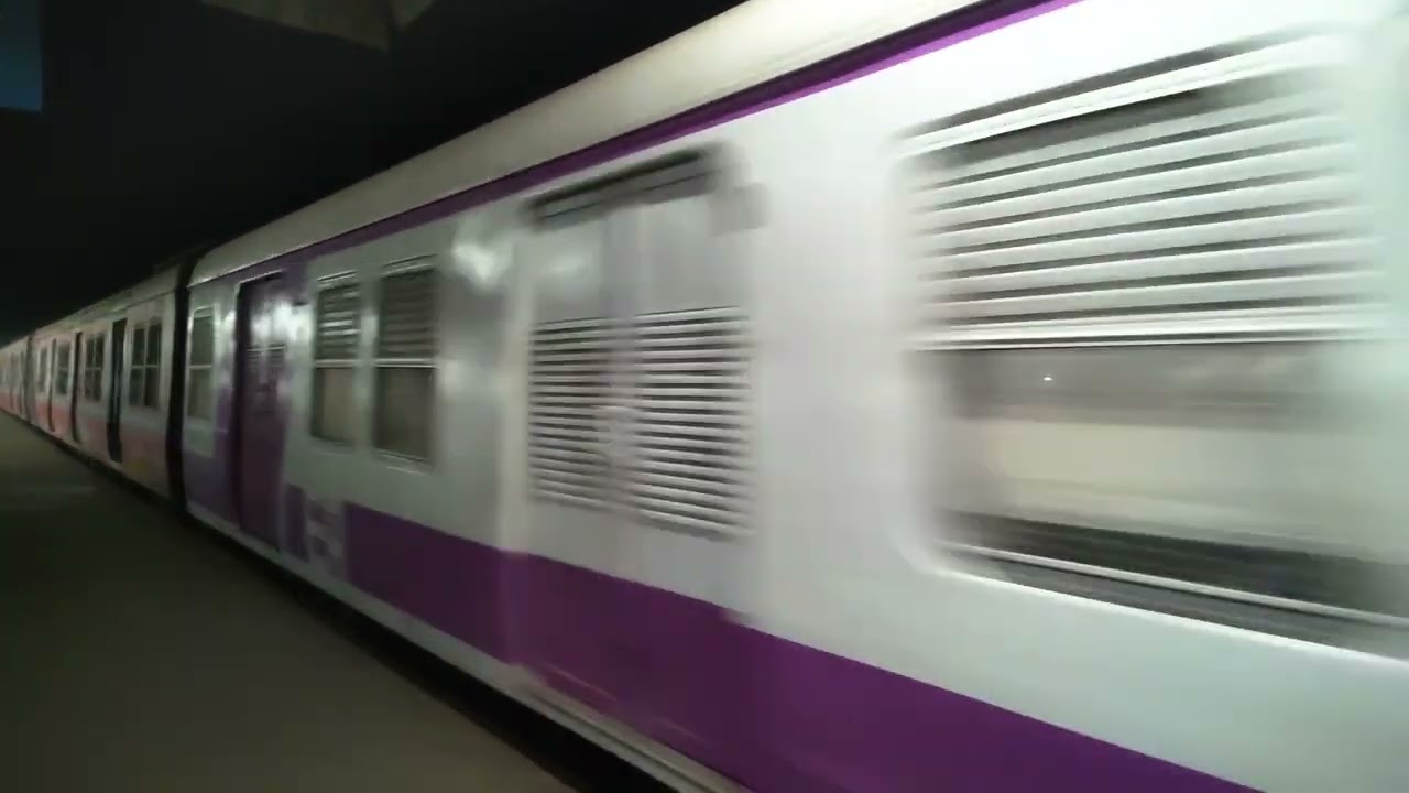 37843 Howrah to Barddhaman Main Line Super Local is Through Pass Chuchura Station.